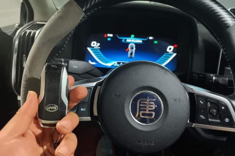 Used BYD Tang 2018 2.0T Automatic SmartConnect Prestige 7-Seater China V Standard Vehicle Key