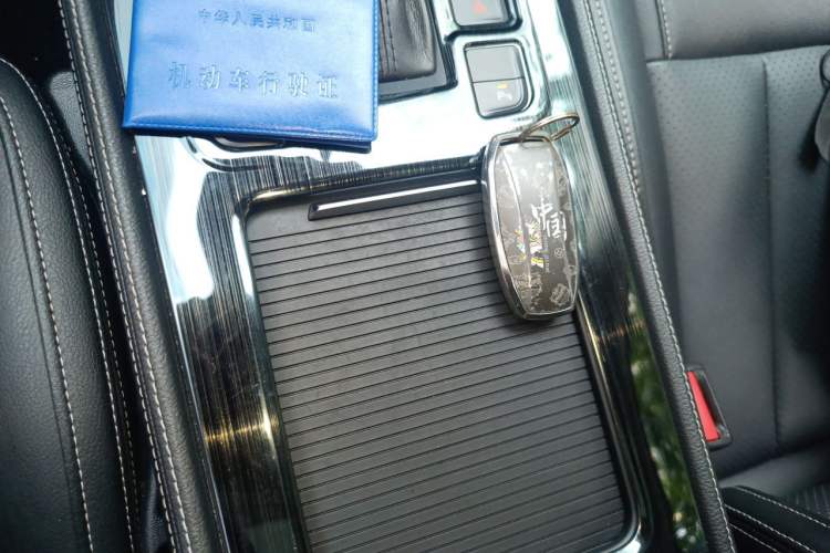 Used BYD Tang 2018 2.0T Automatic Smart Connect Prestige 7-Seater China V Standard Vehicle Key