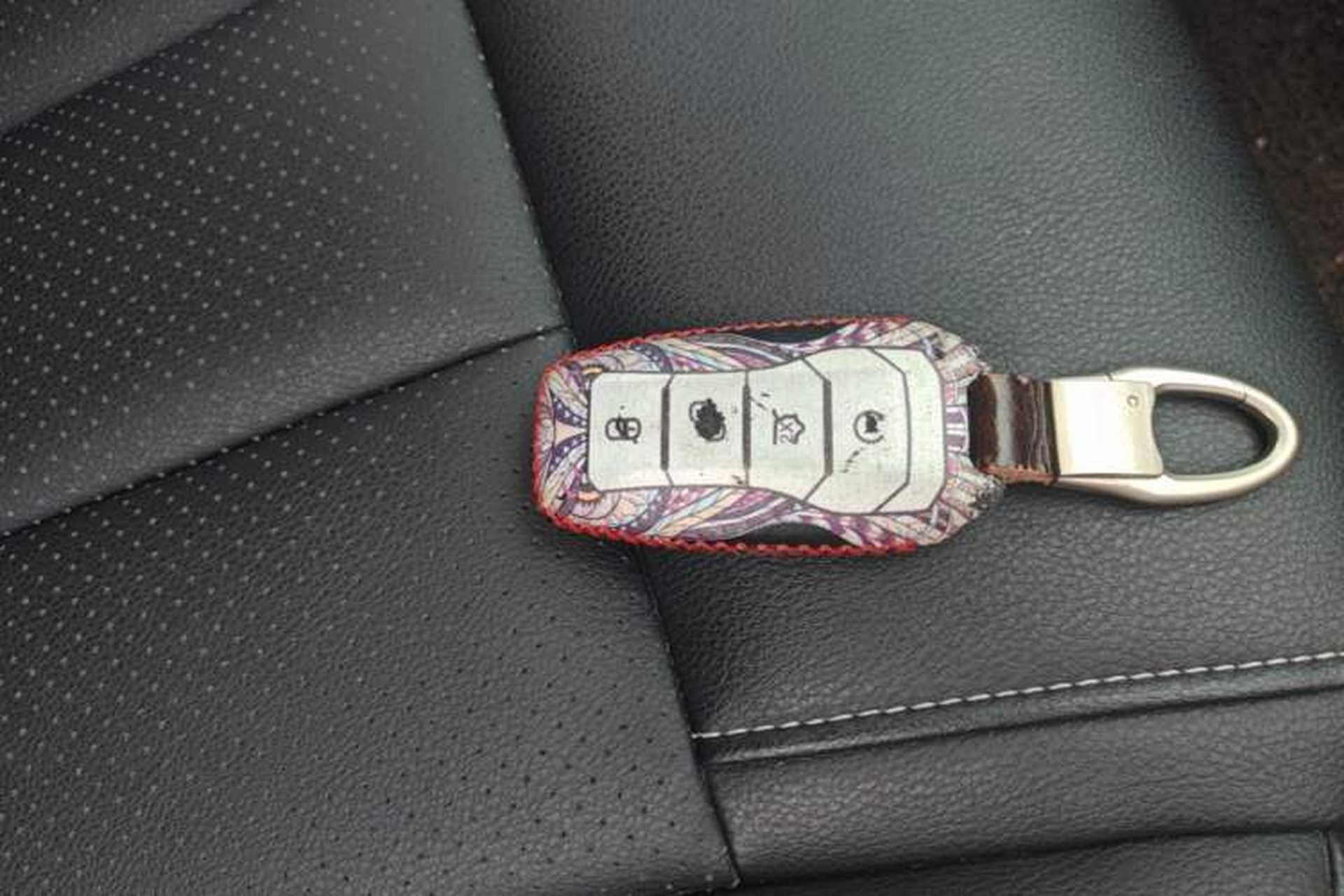 Used BYD Tang 2018 2.0T Automatic Smart Connect Prestige 7-Seater China V Standard Vehicle Key