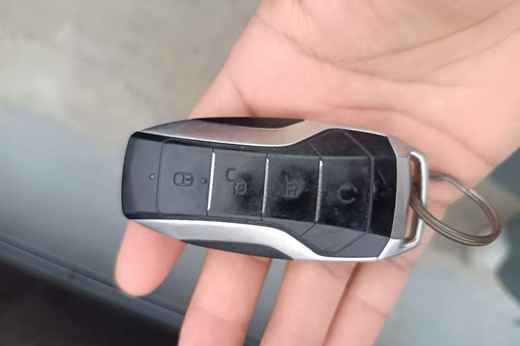 Used BYD Tang 2018 2.0T Automatic SmartConnect Prestige 7-Seater China V Standard Vehicle Key