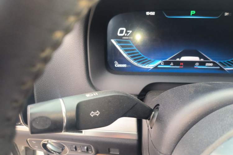 Used BYD Tang 2018 2.0T Automatic SmartConnect Prestige 7-Seater China V Standard Odometer Close Up