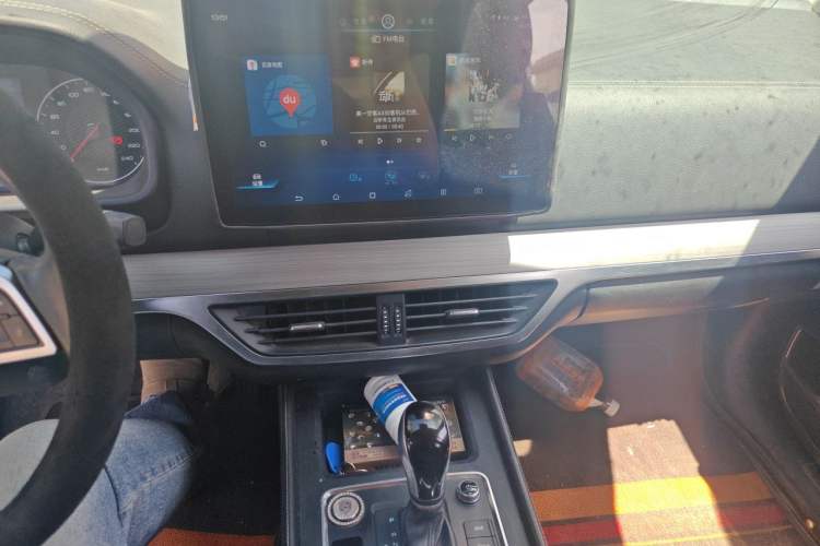 Used BYD Tang 2018 2.0T Automatic SmartConnect Luxury 7-Seater China V Emission Standard Audio And AC Panel