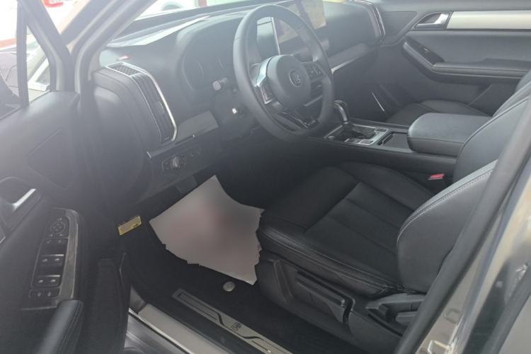 Used BYD Tang 2018 2.0T Automatic SmartConnect Luxury 7-Seater China V Emission Standard Driver Seat