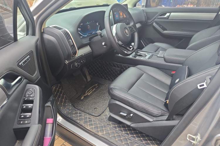 Used BYD Tang 2018 2.0T Automatic SmartConnect Prestige 7-Seater China V Standard Driver Seat