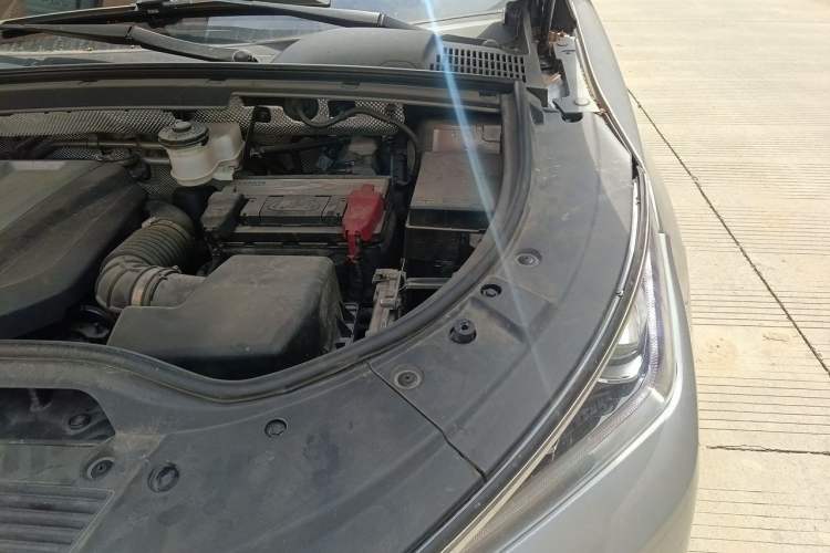 Used BYD Tang 2018 2.0T Automatic SmartConnect Prestige 7-Seater China V Standard Engine Bay Left