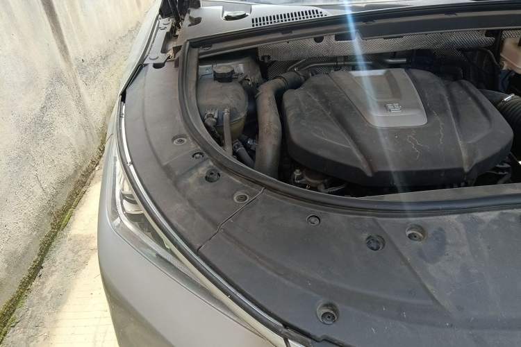 Used BYD Tang 2018 2.0T Automatic SmartConnect Prestige 7-Seater China V Standard Engine Bay Right