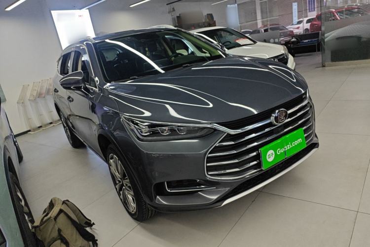 Used BYD Tang 2018 2.0T Automatic Smart Connect Prestige 7-Seater China V Standard Front Right 45 Deg