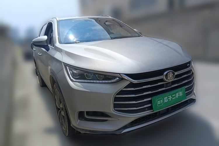 Used BYD Tang 2018 2.0T Automatic SmartConnect Prestige 7-Seater China V Standard Front Right 45 Deg