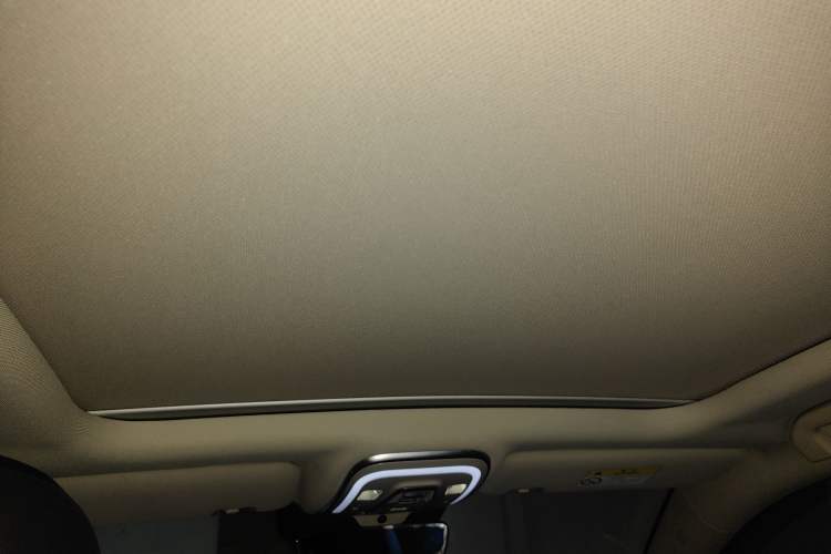 Used BYD Tang 2018 2.0T Automatic SmartConnect Prestige 7-Seater China V Standard Headliner