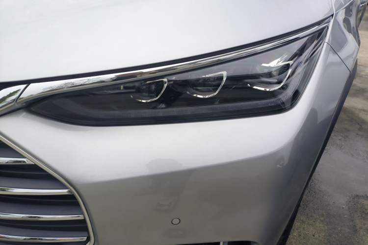 Used BYD Tang 2018 2.0T Automatic SmartConnect Prestige 7-Seater China V Standard Left Front Headlight