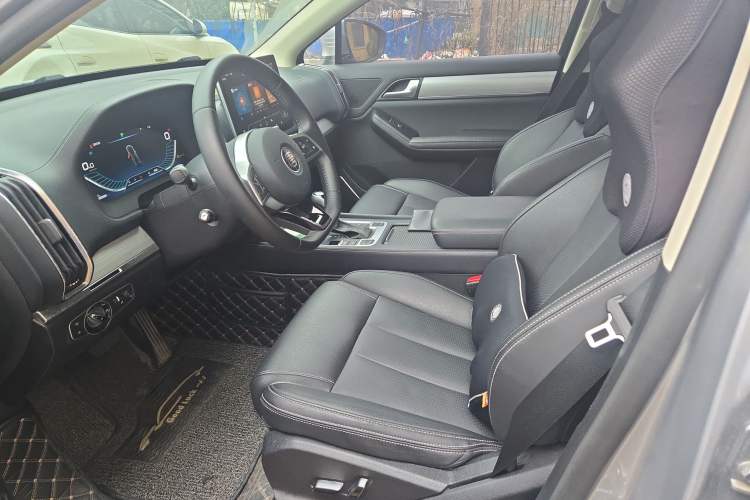 Used BYD Tang 2018 2.0T Automatic SmartConnect Prestige 7-Seater China V Standard Left Front Seat