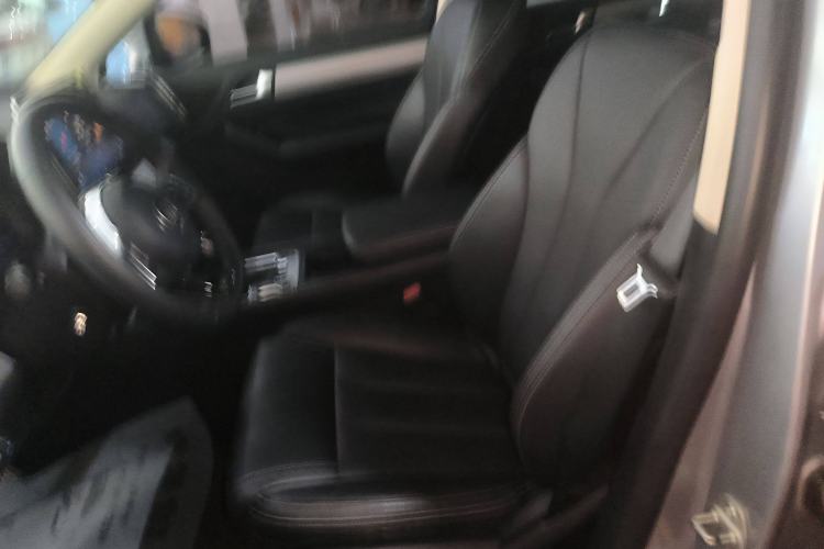 Used BYD Tang 2018 2.0T Automatic SmartConnect Prestige 7-Seater China V Standard Left Front Seat