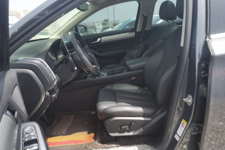 Used BYD Tang 2018 2.0T Automatic SmartConnect Prestige 5-Seater Emission Standard China V Left Front Seat