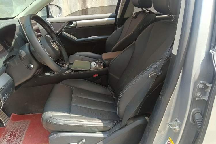 Used BYD Tang 2018 2.0T Automatic SmartConnect Prestige 7-Seater China V Standard Left Front Seat