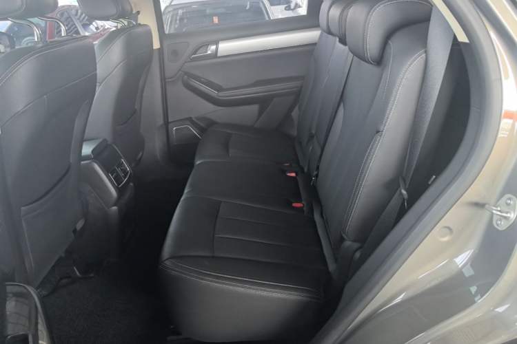 Used BYD Tang 2018 2.0T Automatic SmartConnect Luxury 7-Seater China V Emission Standard Left Rear Seat
