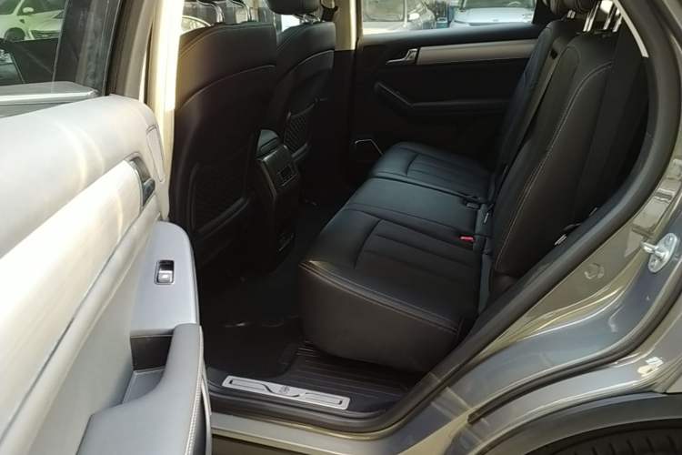 Used BYD Tang 2018 2.0T Automatic SmartConnect Prestige 7-Seater China V Standard Left Rear Seat