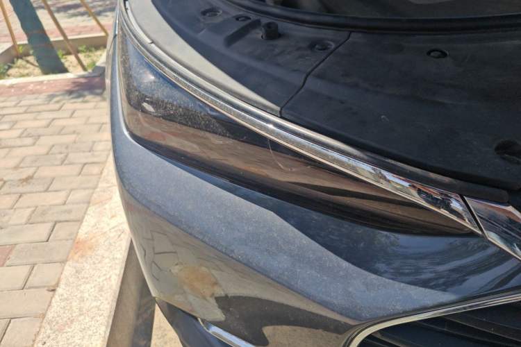 Used BYD Tang 2018 2.0T Automatic SmartConnect Luxury 7-Seater China V Emission Standard Right Front Headlight