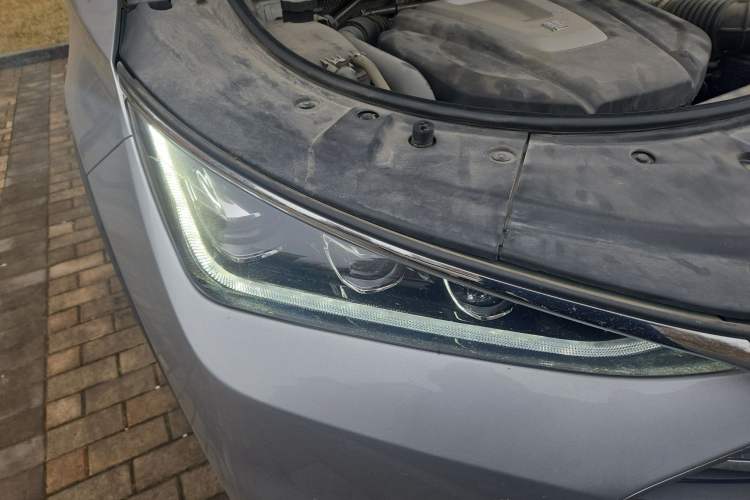 Used BYD Tang 2018 2.0T Automatic SmartConnect Prestige 7-Seater China V Standard Right Front Headlight