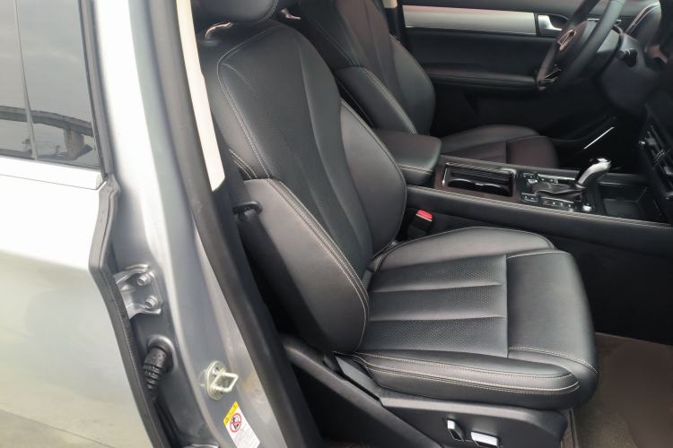 Used BYD Tang 2018 2.0T Automatic SmartConnect Prestige 7-Seater China V Standard Right Front Seat