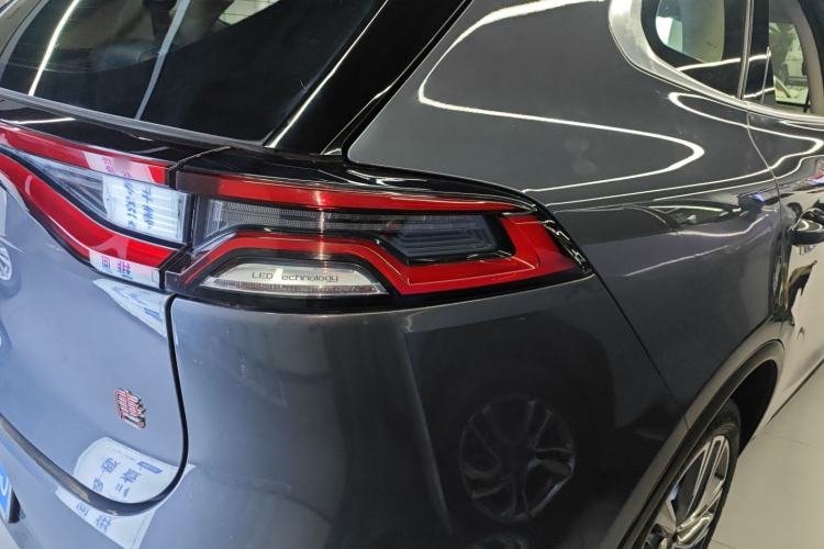 Used BYD Tang 2018 2.0T Automatic Smart Connect Prestige 7-Seater China V Standard Right Rear Taillight