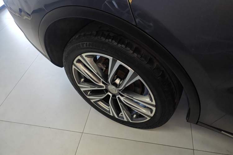 Used BYD Tang 2018 2.0T Automatic Smart Connect Prestige 7-Seater China V Standard Right Rear Wheel Hub