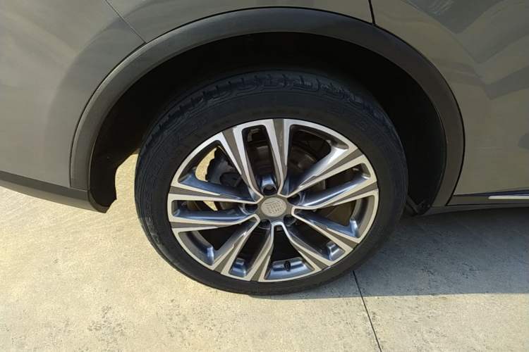 Used BYD Tang 2018 2.0T Automatic SmartConnect Prestige 7-Seater China V Standard Right Rear Wheel Hub