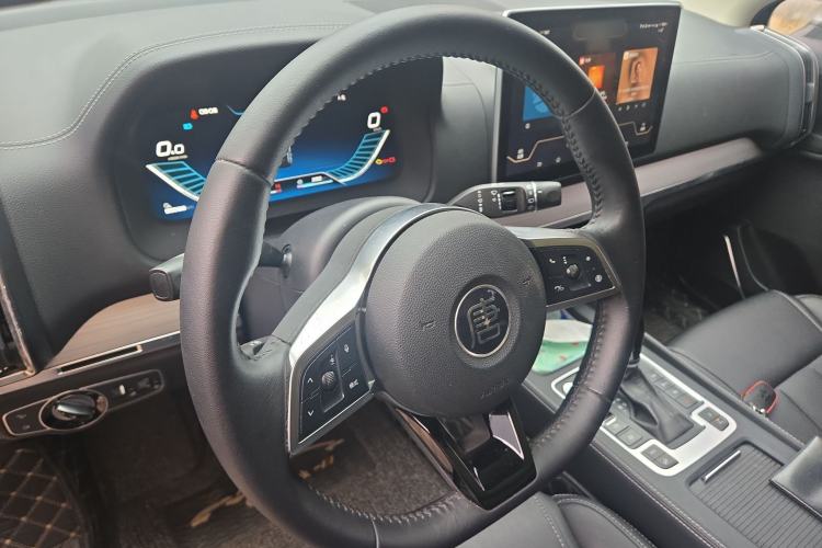 Used BYD Tang 2018 2.0T Automatic SmartConnect Prestige 7-Seater China V Standard Steering Wheel