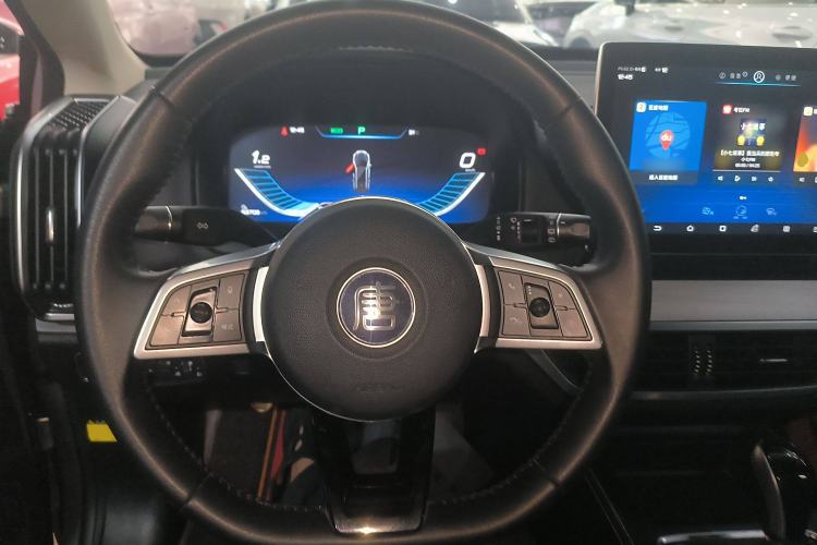 Used BYD Tang 2018 2.0T Automatic SmartConnect Prestige 7-Seater China V Standard Steering Wheel