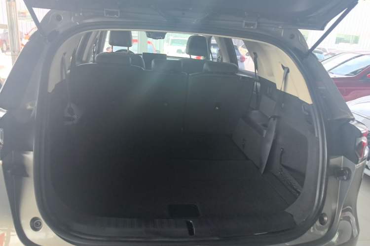 Used BYD Tang 2018 2.0T Automatic SmartConnect Luxury 7-Seater China V Emission Standard Trunk