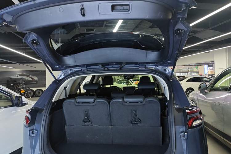 Used BYD Tang 2018 2.0T Automatic Smart Connect Prestige 7-Seater China V Standard Trunk