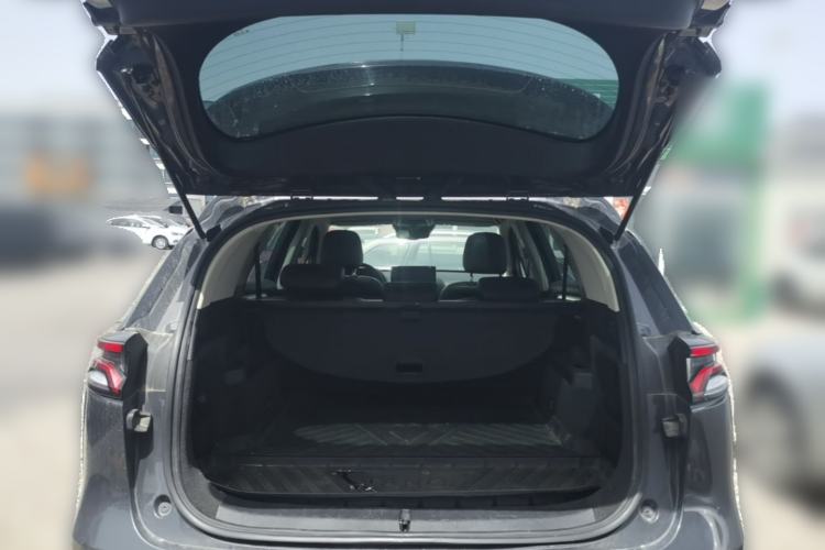 Used BYD Tang 2018 2.0T Automatic SmartConnect Prestige 5-Seater Emission Standard China V Trunk
