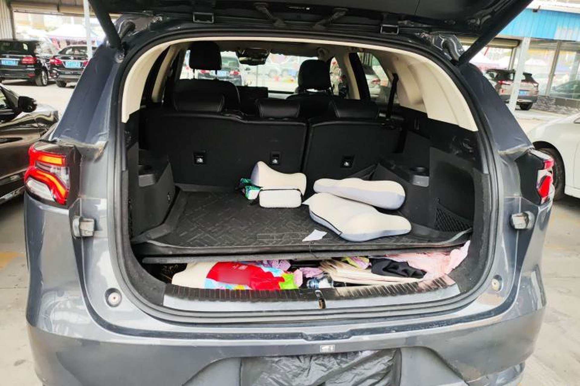 Used BYD Tang 2018 2.0T Automatic Smart Connect Prestige 5-Seater National Emission Standard V Trunk