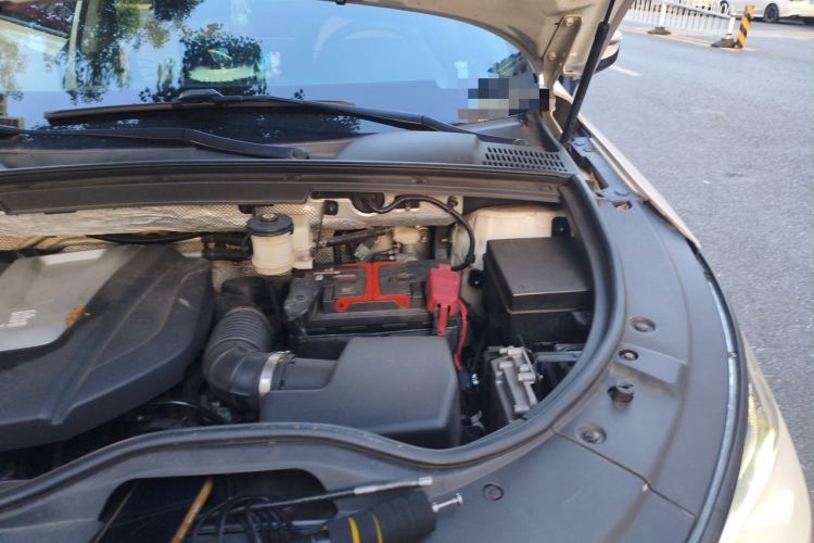 Used BYD Tang 2018 2.0T Automatic SmartConnect Prestige 7-Seater China V Standard Engine Bay Left