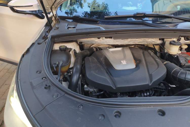 Used BYD Tang 2018 2.0T Automatic SmartConnect Prestige 7-Seater China V Standard Engine Bay Right