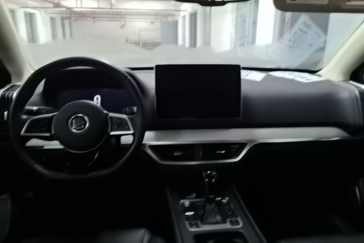 Used BYD Tang 2018 2.0T Automatic SmartConnect Prestige 7-Seater China V Standard Center Console