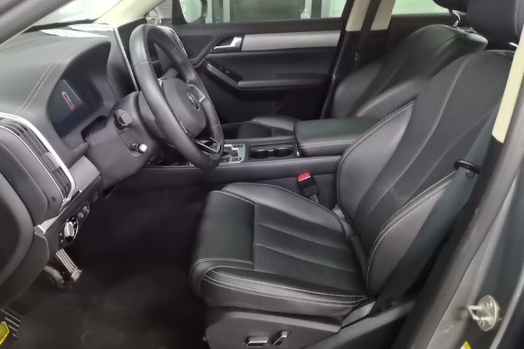 Used BYD Tang 2018 2.0T Automatic SmartConnect Prestige 7-Seater China V Standard Left Front Seat