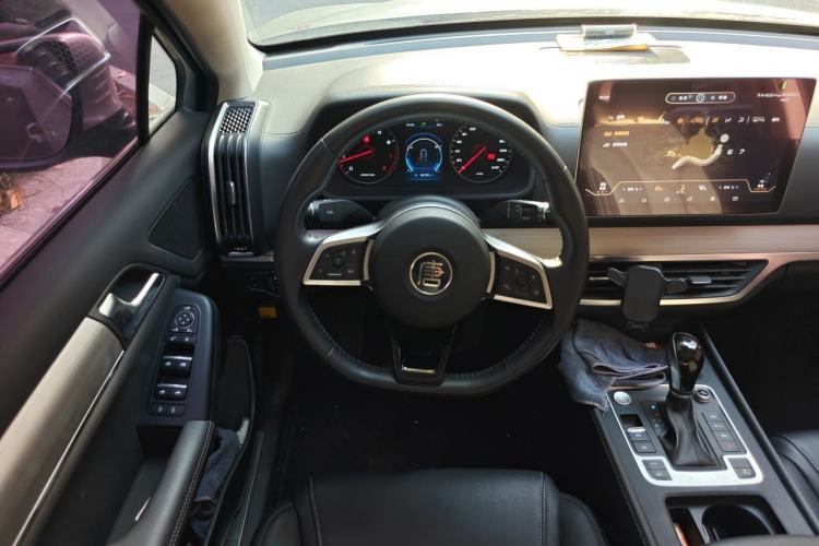 Used BYD Tang 2018 2.0T Automatic Smart Connect Prestige 7-Seater China V Standard Steering Wheel