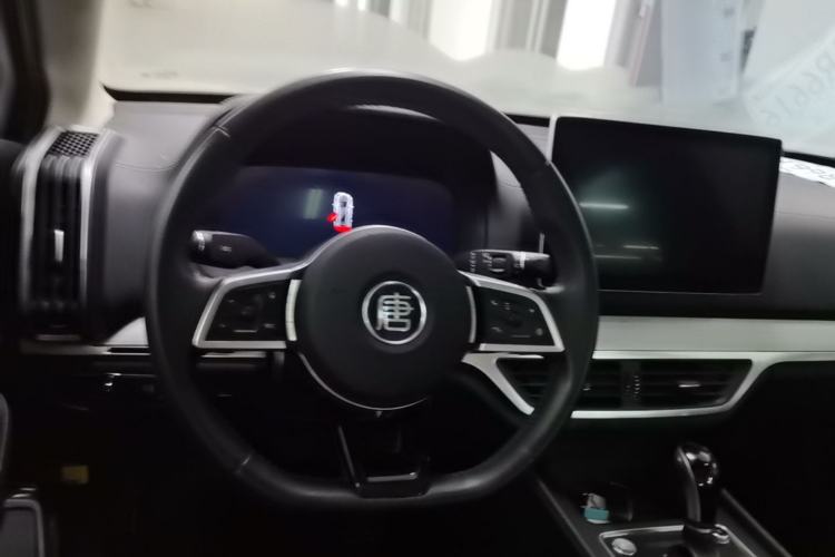 Used BYD Tang 2018 2.0T Automatic SmartConnect Prestige 7-Seater China V Standard Steering Wheel