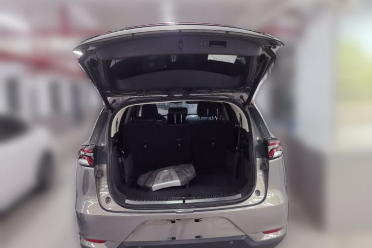 Used BYD Tang 2018 2.0T Automatic SmartConnect Prestige 7-Seater China V Standard Trunk