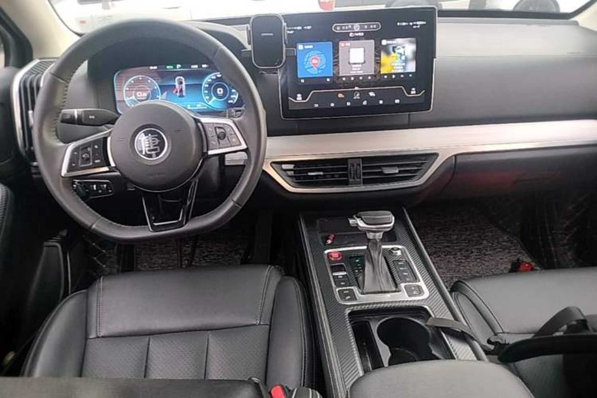 Used BYD Tang 2018 2.0T Automatic SmartConnect Prestige 7-Seater China V Standard Center Console