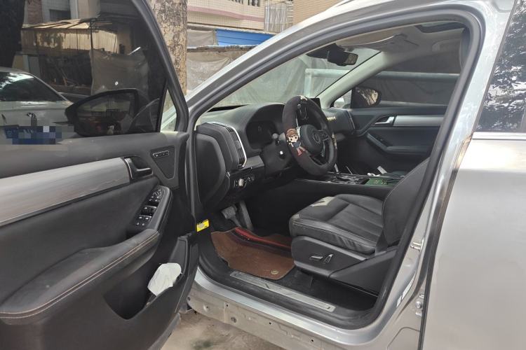 Used BYD Tang 2018 2.0T Automatic Smart Connect Prestige 5-Seater National Emission Standard V Driver Seat