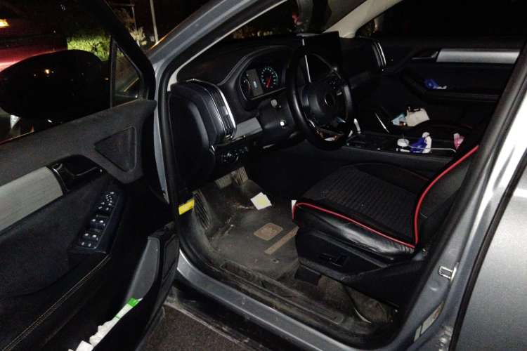 Used BYD Tang 2018 2.0T Automatic SmartConnect Prestige 5-Seater Emission Standard China V Driver Seat