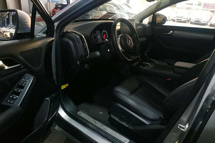 Used BYD Tang 2018 2.0T Automatic SmartConnect Prestige 5-Seater Emission Standard China V Driver Seat