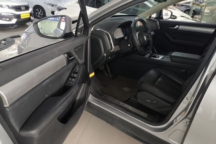 Used BYD Tang 2018 2.0T Automatic Smart Connect Prestige 5-Seater National Emission Standard V Driver Seat