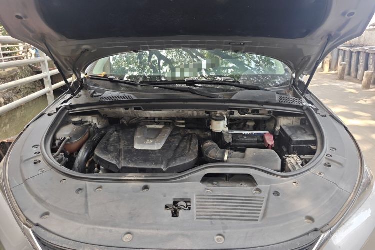 Used BYD Tang 2018 2.0T Automatic Smart Connect Prestige 5-Seater National Emission Standard V Engine Bay