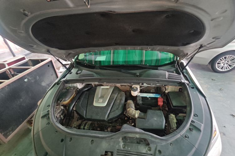 Used BYD Tang 2018 2.0T Automatic Smart Connect Prestige 7-Seater China V Standard Engine Bay