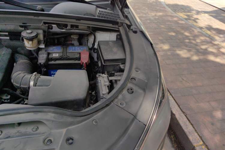 Used BYD Tang 2018 2.0T Automatic Smart Connect Prestige 7-Seater China V Standard Engine Bay Left