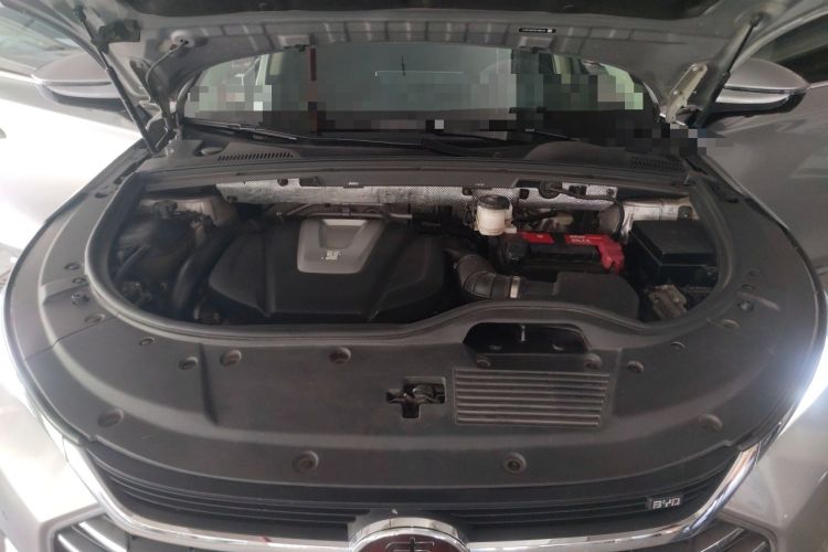 Used BYD Tang 2018 2.0T Automatic SmartConnect Prestige 7-Seater China V Standard Engine Bay