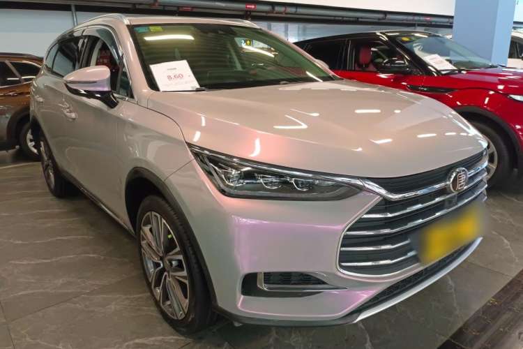 Used BYD Tang 2018 2.0T Automatic SmartConnect Prestige 7-Seater China V Standard Front Right 45 Deg