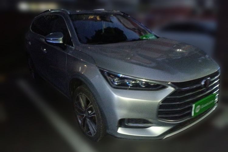 Used BYD Tang 2018 2.0T Automatic Smart Connect Prestige 7-Seater China V Standard Front Right 45 Deg